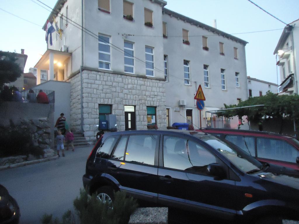 Apartment Filip Vrbnik Zewnętrze zdjęcie