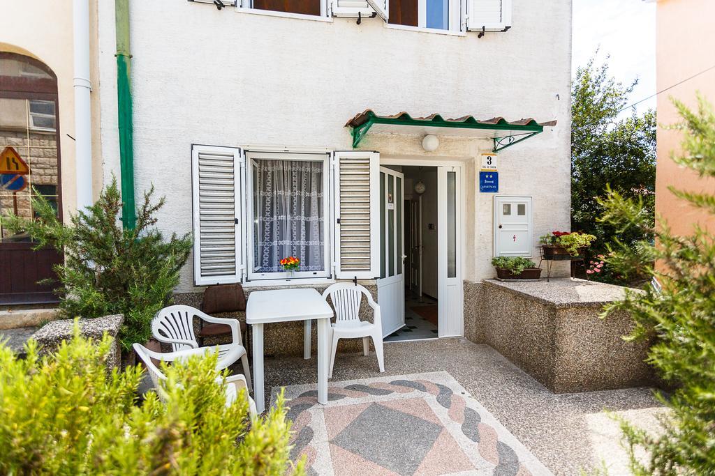 Apartment Filip Vrbnik Zewnętrze zdjęcie